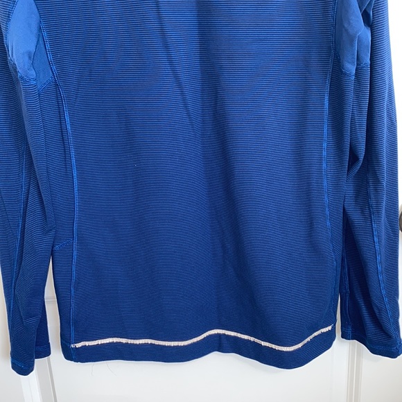 Lululemon Men's Crew Neck Long Sleeve Top Medium Blue Striped Inner Pock… - Picture 6 of 10